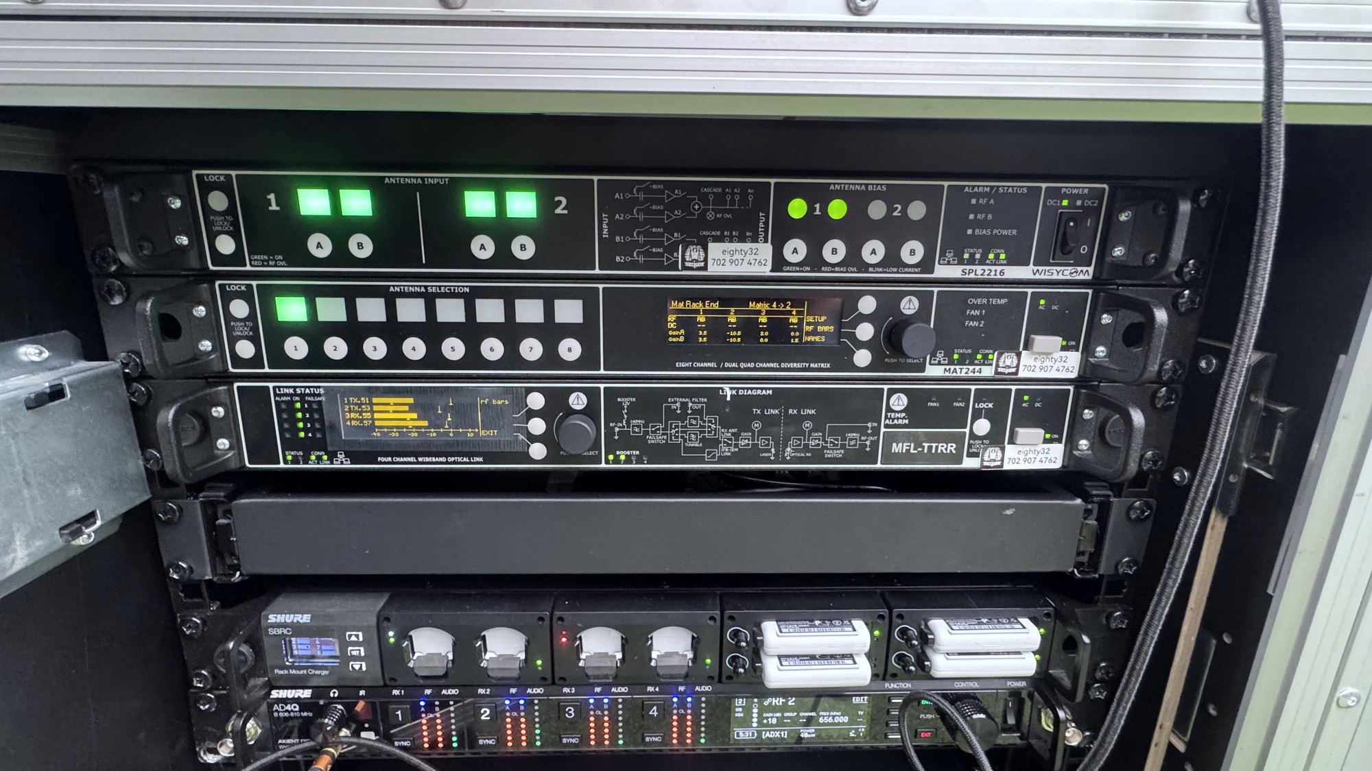 RF distribution rack — passive splitter, diversity combiner, optical link
